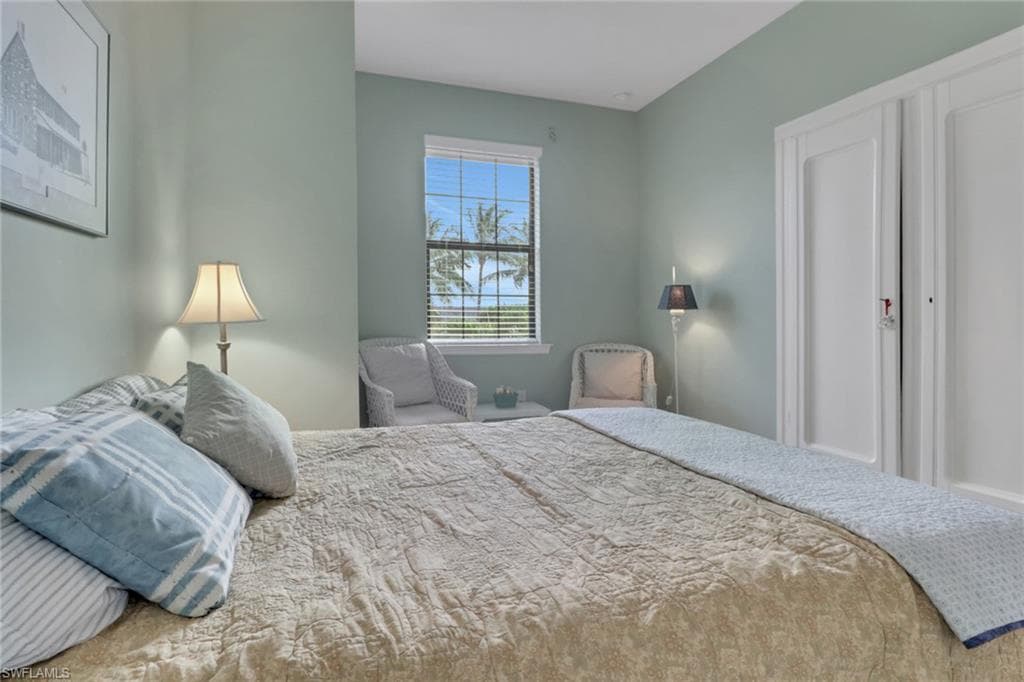 26233 Palace LN # 201, BONITA SPRINGS FL 34135-22