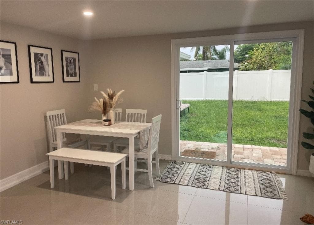 1635 Lowell CT, FORT MYERS FL 33907-9