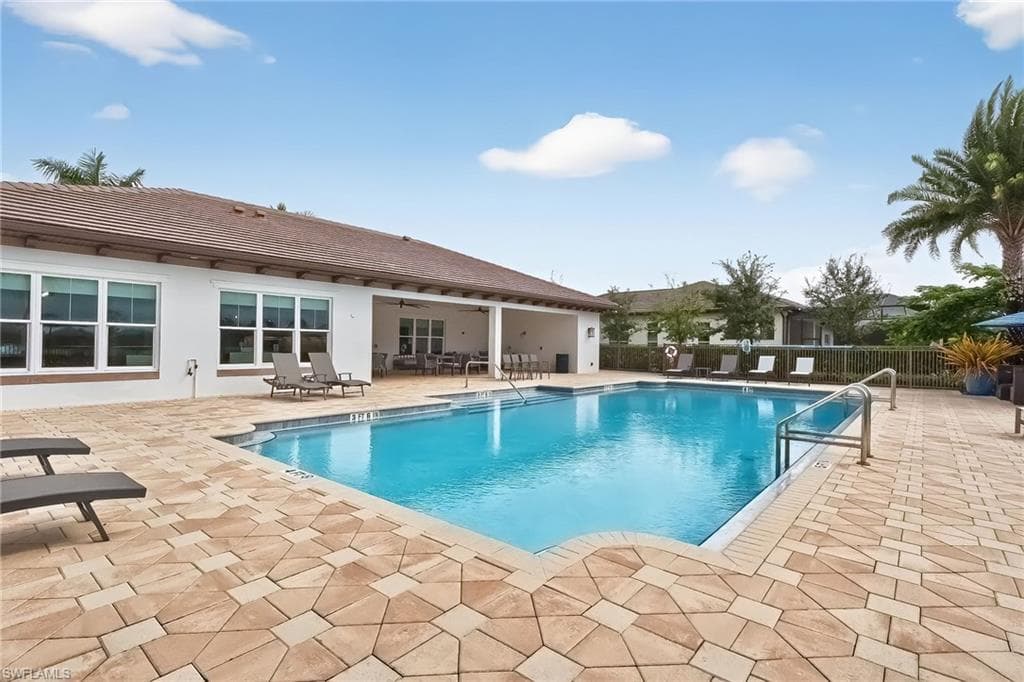 3671 Sapphire Cove CIR-34