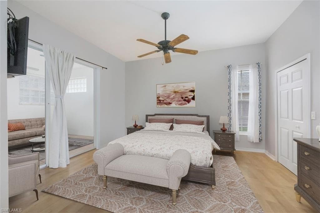 496 Raven WAY, NAPLES FL 34110-14