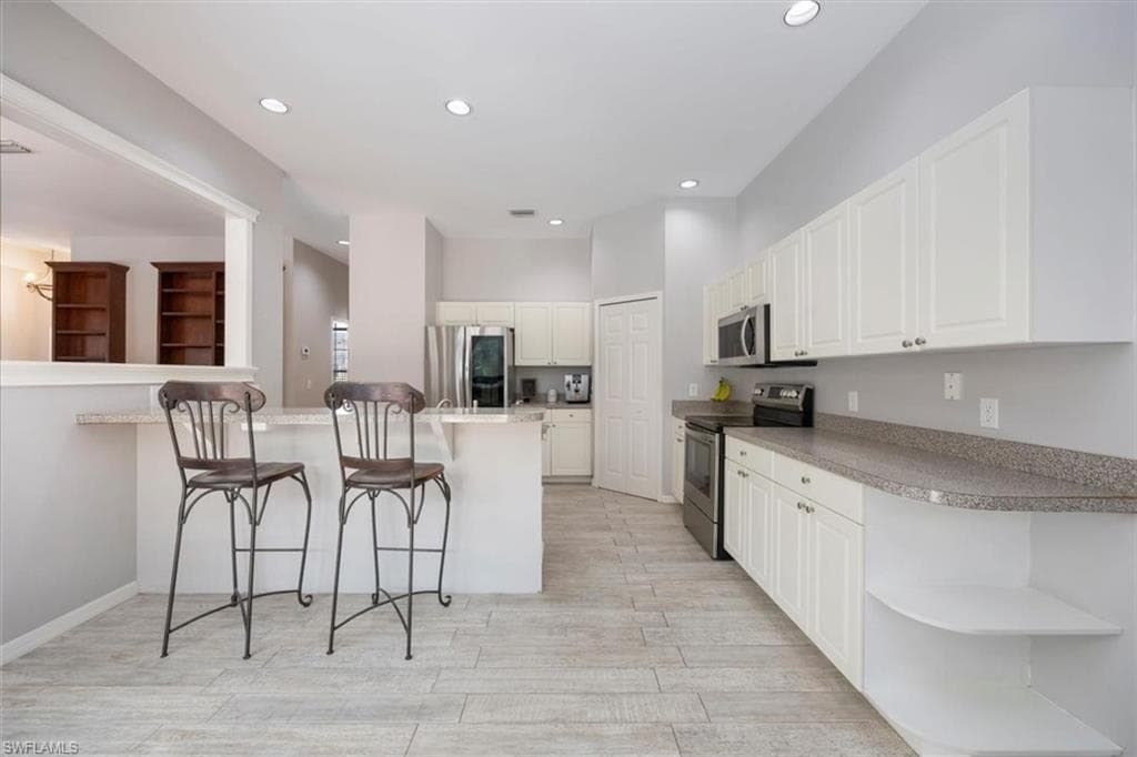 496 Raven WAY, NAPLES FL 34110-10