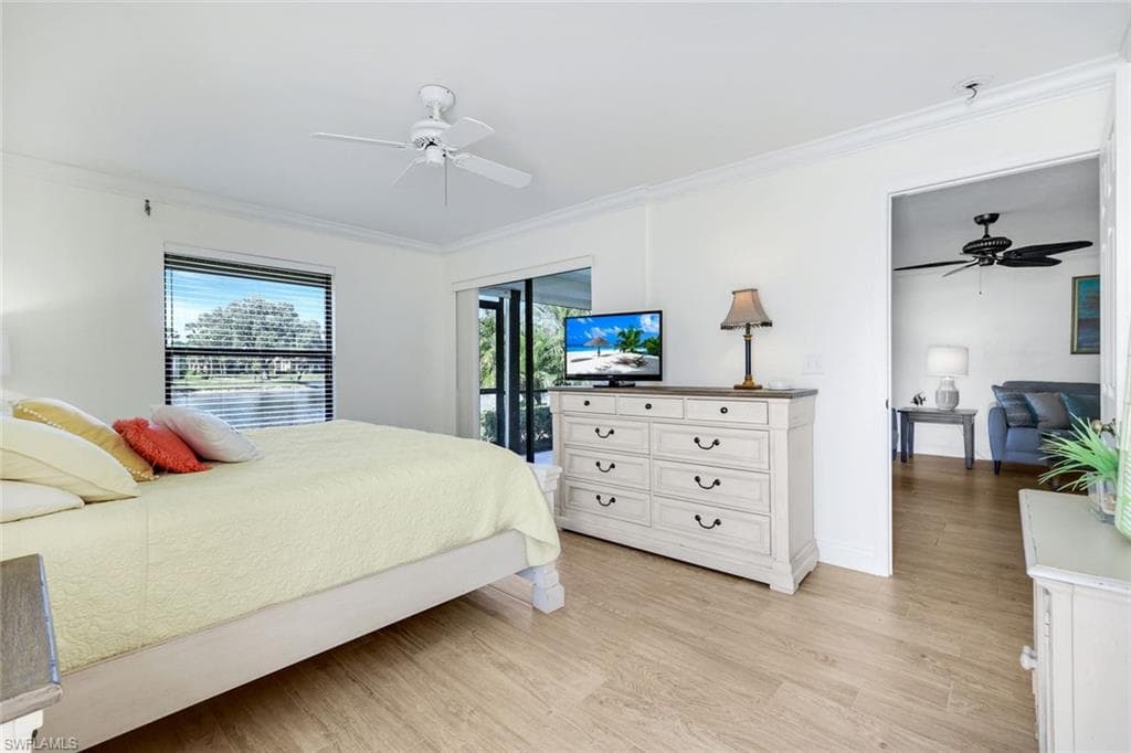 529 Lake Louise CIR # 101, NAPLES FL 34110-12