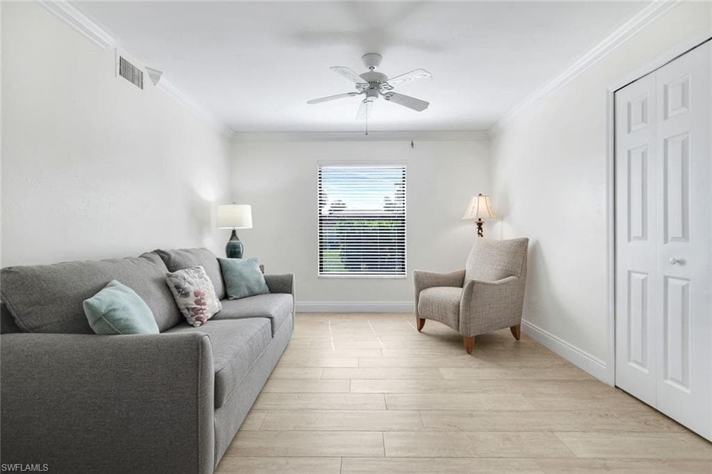 529 Lake Louise CIR # 101, NAPLES FL 34110-16