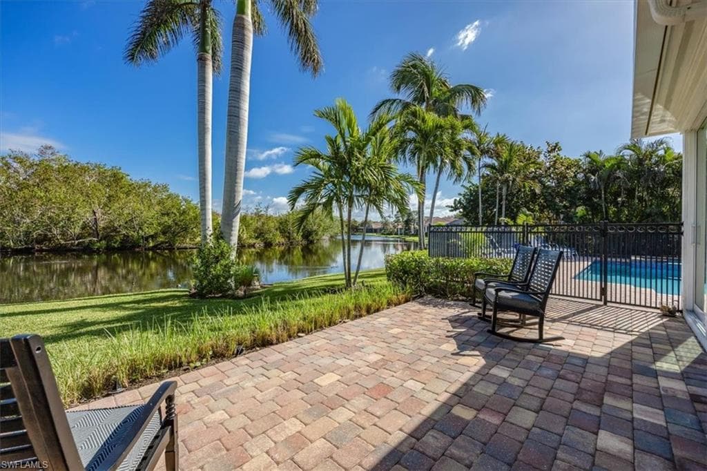 15270 Burnaby DR, NAPLES FL 34110-32