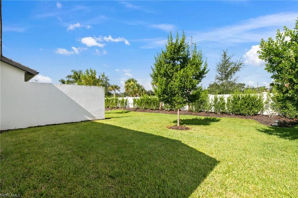 14756 Kingfisher LOOP, NAPLES FL 34120-22