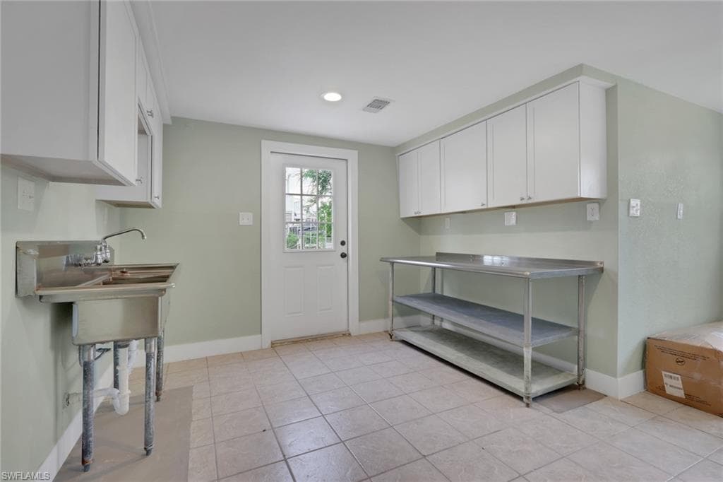 245 Bahia VIA, FORT MYERS BEACH FL 33931-25