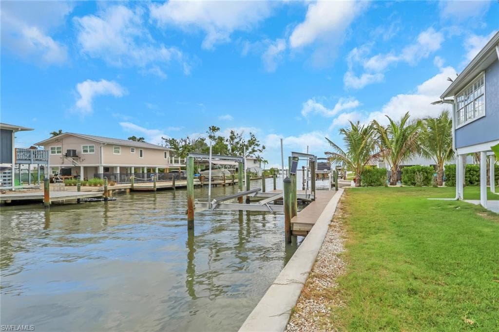 245 Bahia VIA, FORT MYERS BEACH FL 33931-39
