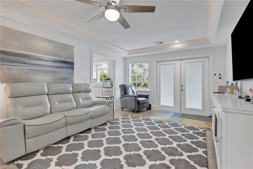 245 Bahia VIA, FORT MYERS BEACH FL 33931-3