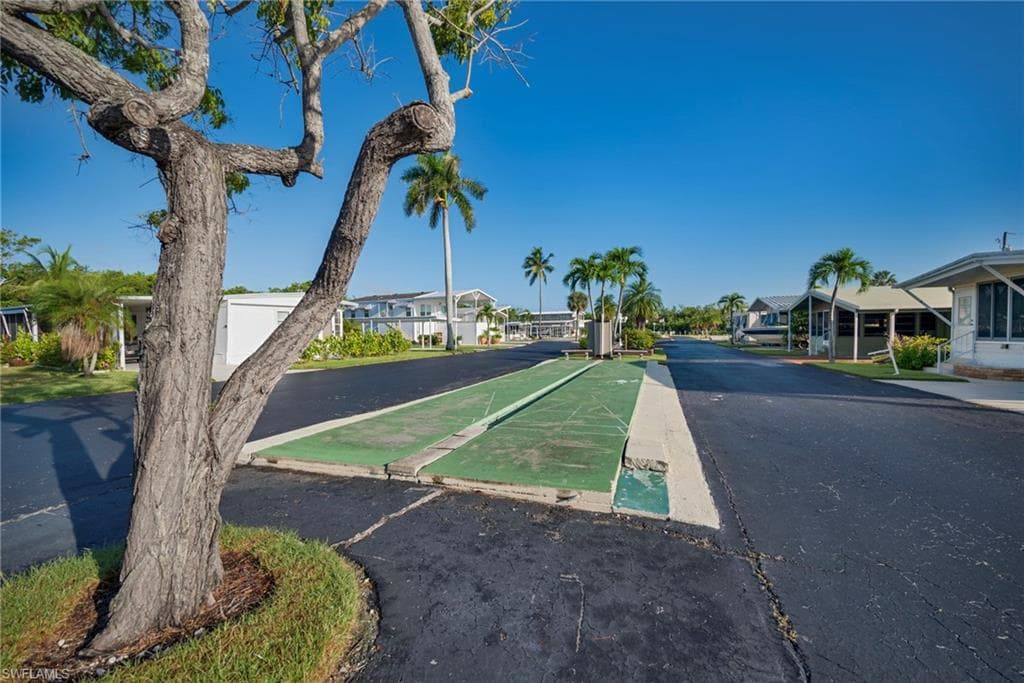 777 Walkerbilt RD # 34, NAPLES FL 34110-21