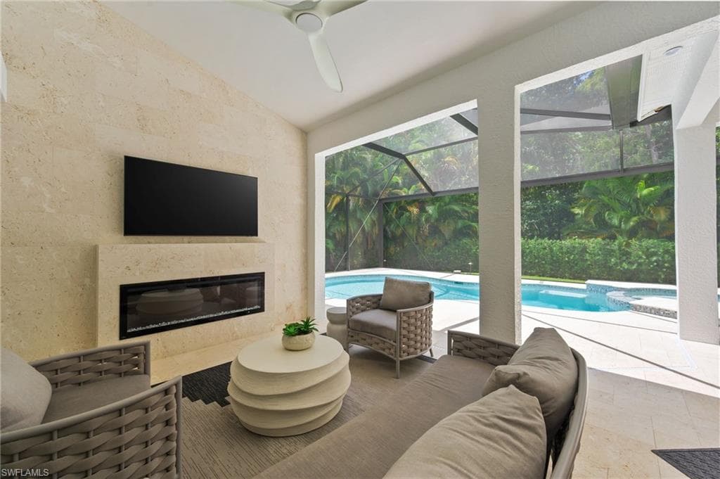 6689 MILL RUN CIR, NAPLES FL 34109-16