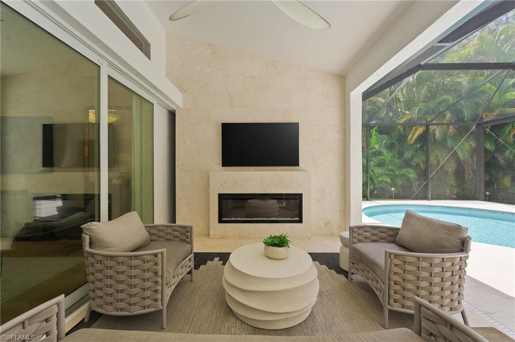 6689 MILL RUN CIR, NAPLES FL 34109-15