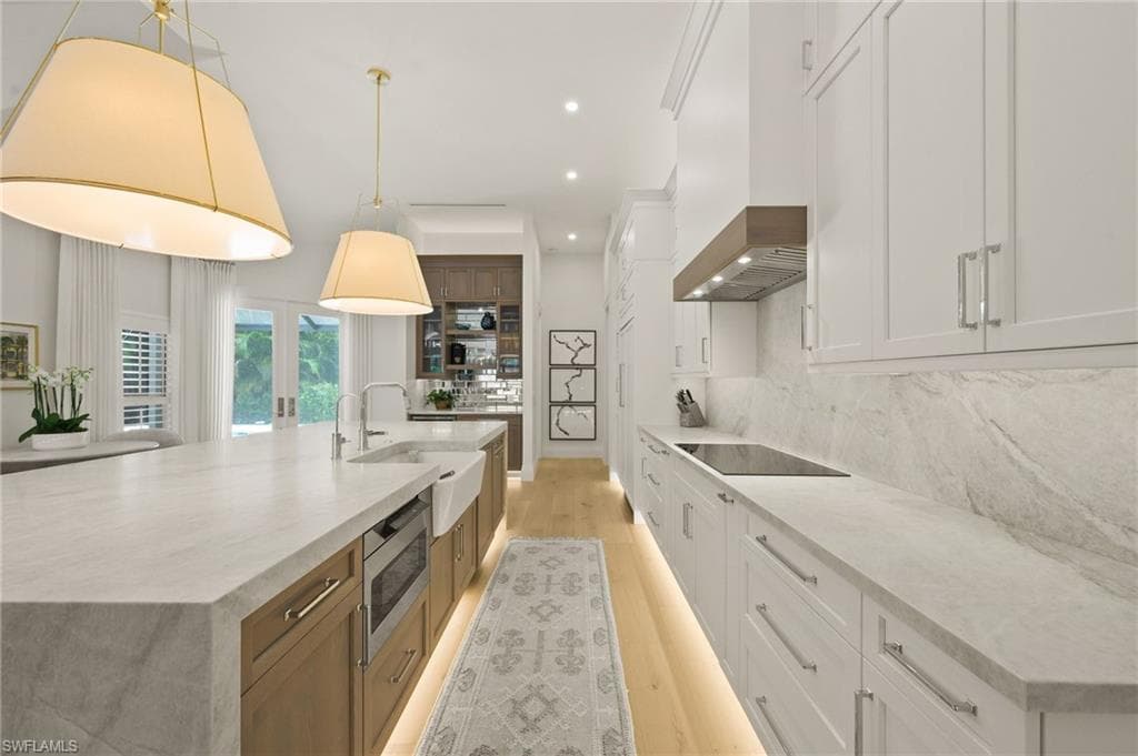 6689 MILL RUN CIR, NAPLES FL 34109-11