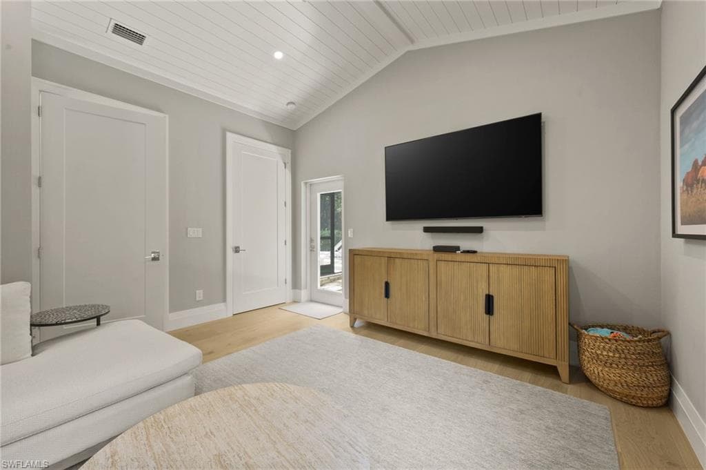 6689 MILL RUN CIR, NAPLES FL 34109-32