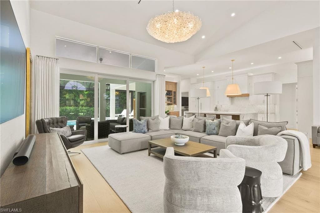 6689 MILL RUN CIR, NAPLES FL 34109-3