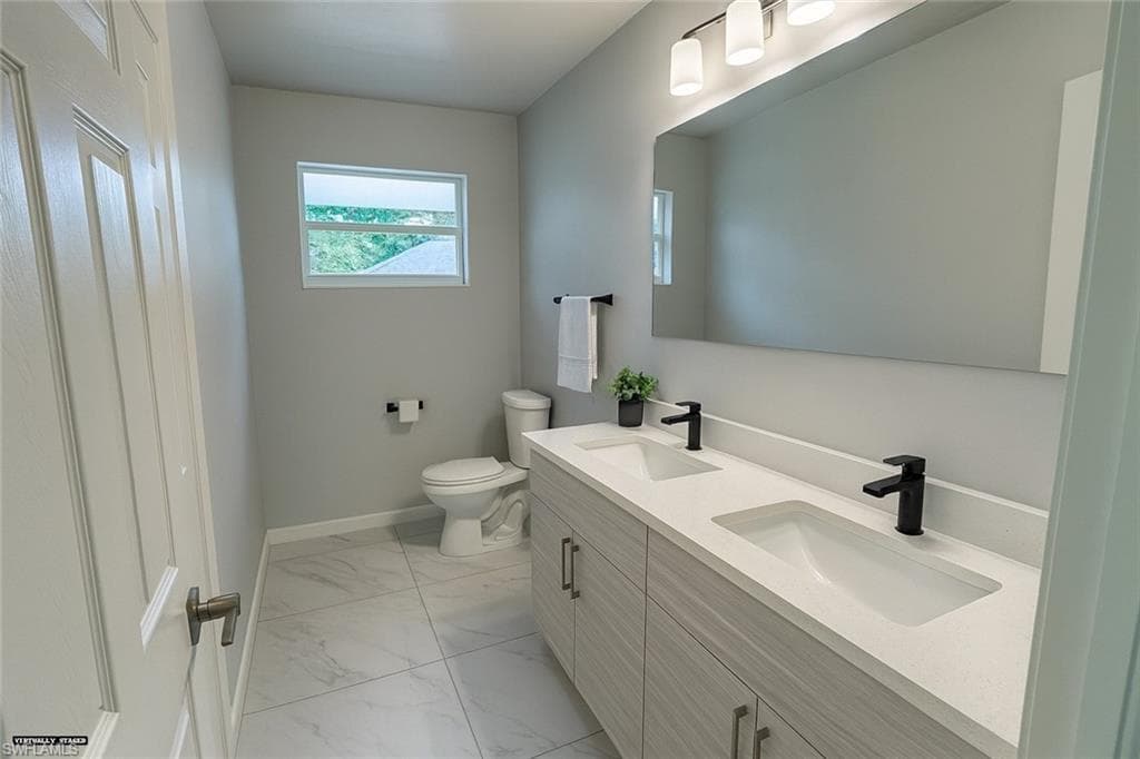 5363 Carolina AVE, NAPLES FL 34113-4