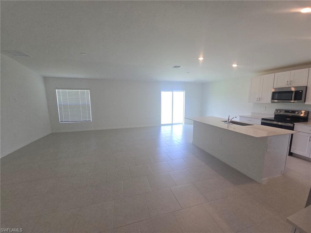 12212 Sydney CT, LEHIGH ACRES FL 33974-5