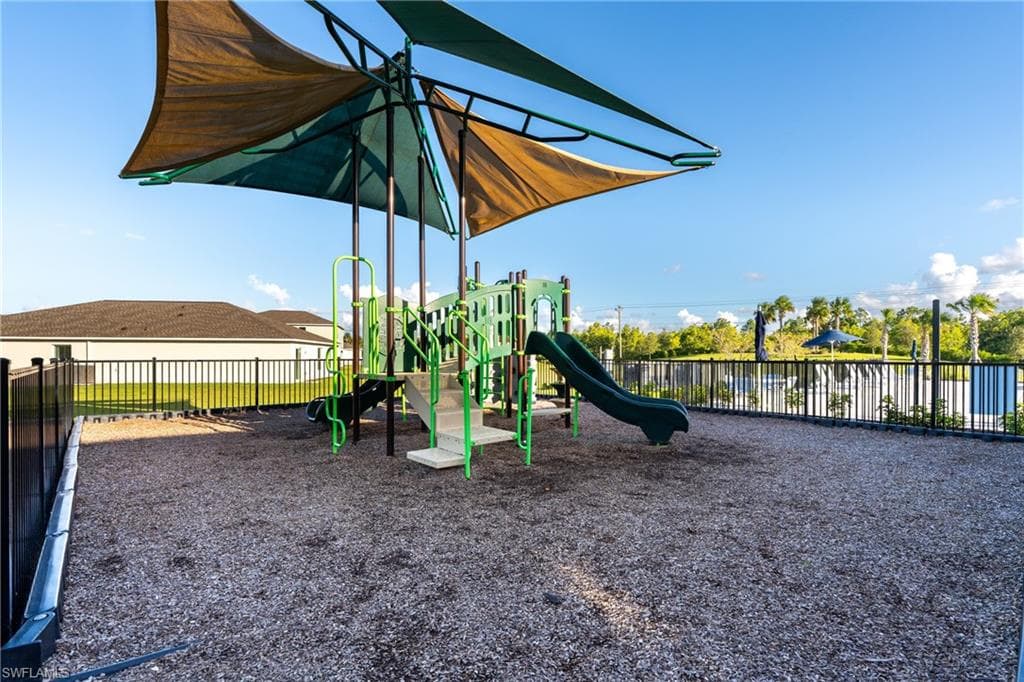 12212 Sydney CT, LEHIGH ACRES FL 33974-34