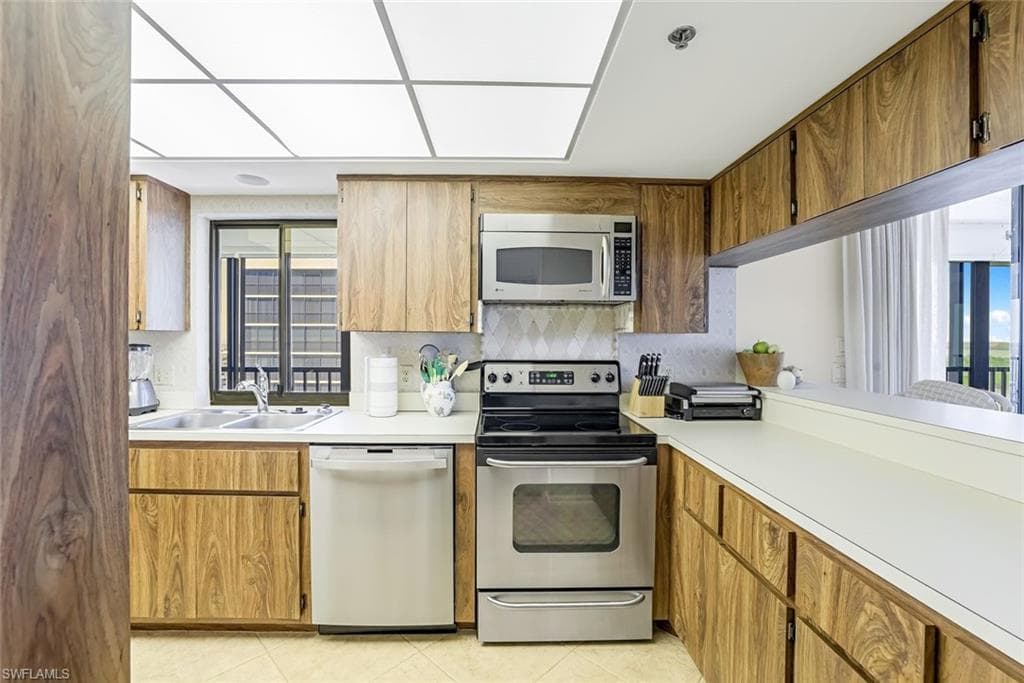 26235 Hickory BLVD # 11A, BONITA SPRINGS FL 34134-14