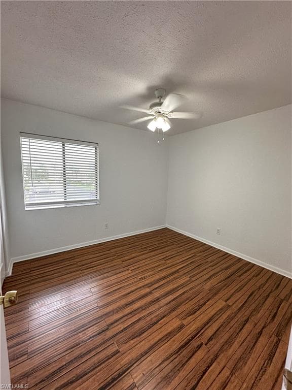 4629 Bayshore DR # J7, NAPLES FL 34112-7