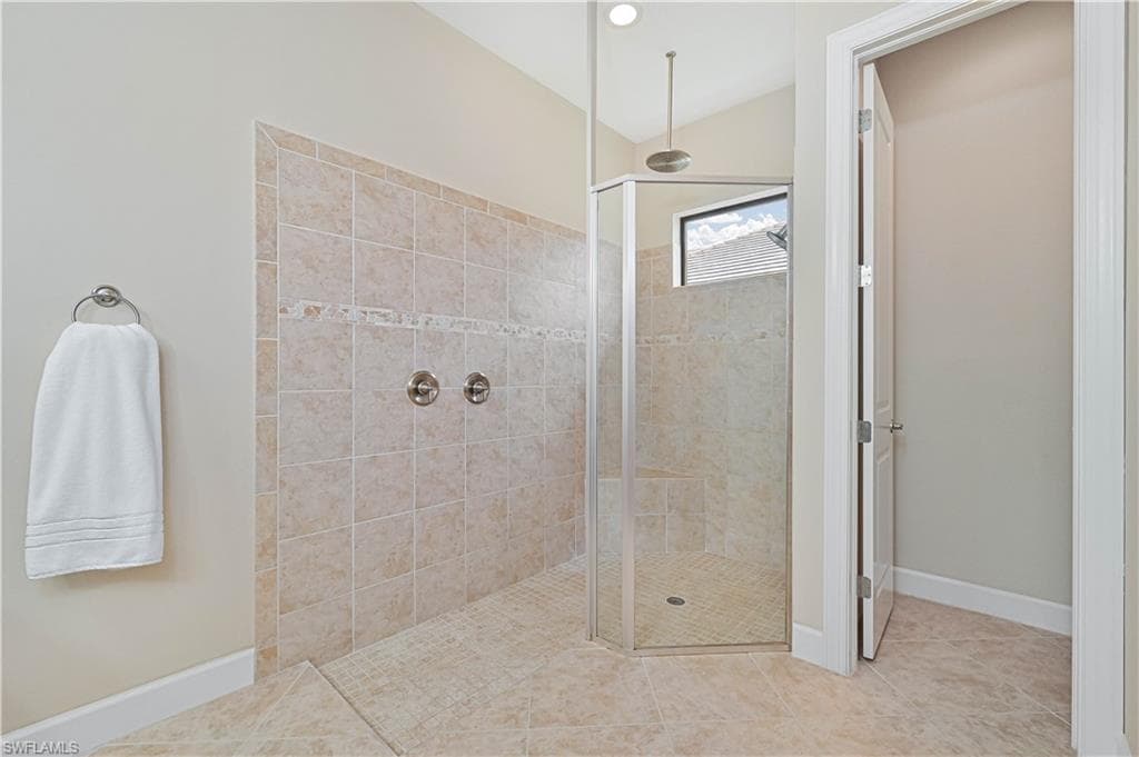 17283 Walnut Run DR, ALVA FL 33920-25