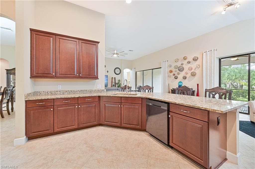17283 Walnut Run DR, ALVA FL 33920-17