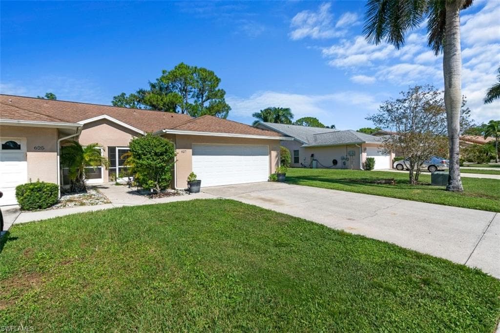 627 Saint Andrews BLVD, NAPLES FL 34113-27