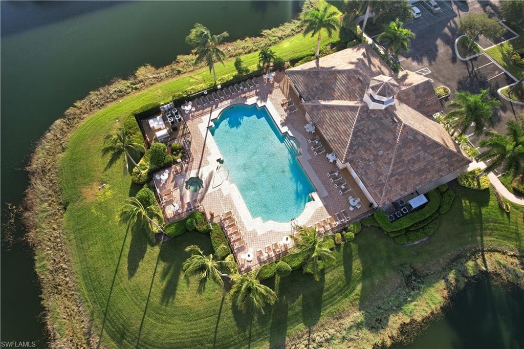 8550 Kingbird LOOP # 615, ESTERO FL 33967-2