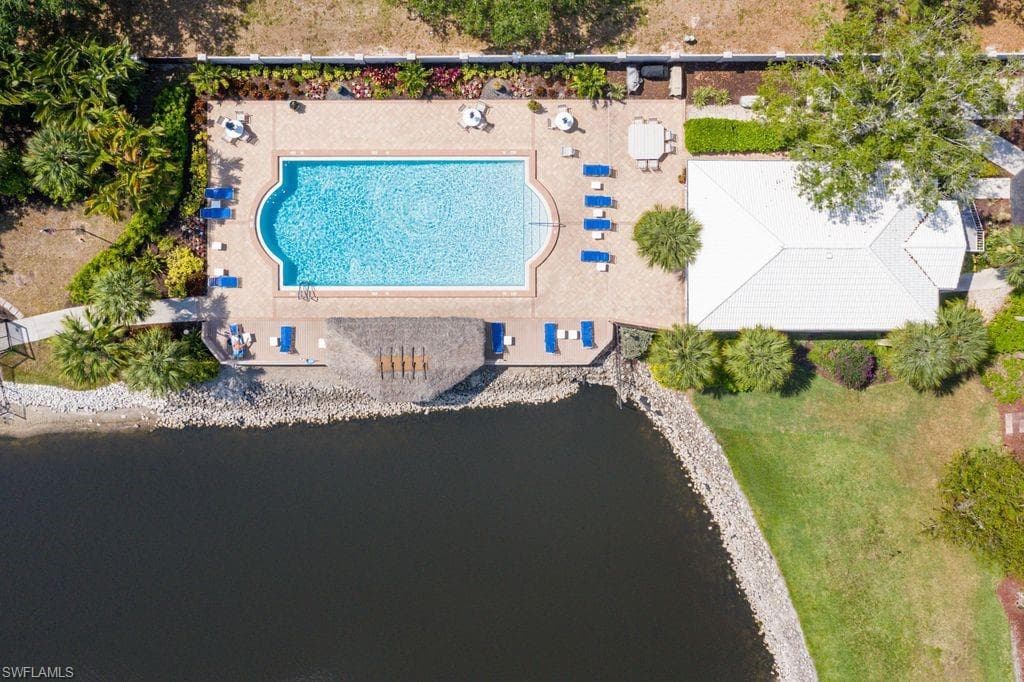 876 Gulf Pavilion DR # 101, NAPLES FL 34108-19