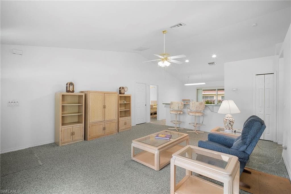 2932 Holly RD, FORT MYERS FL 33901-4