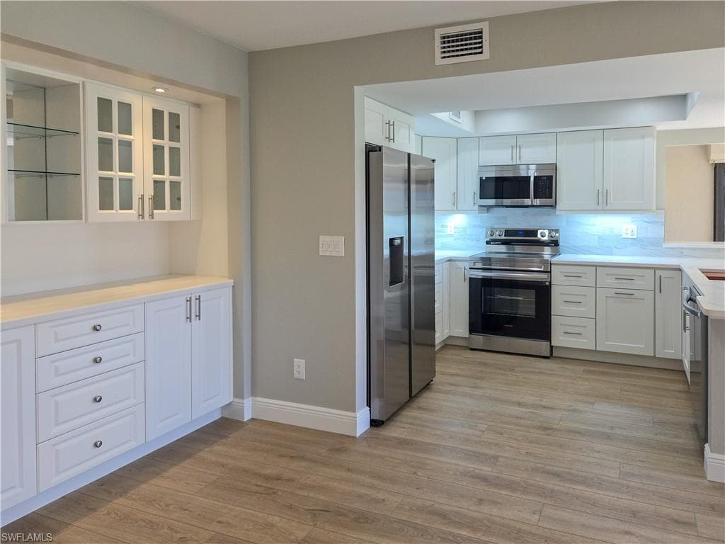 5790 Trailwinds DR # 111, FORT MYERS FL 33907-2