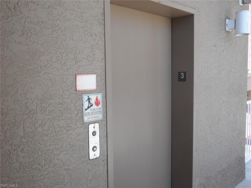 2080 W 1st ST # 304, FORT MYERS FL 33901-28