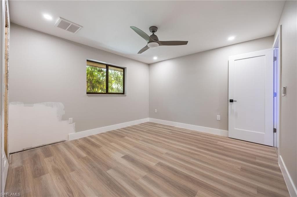 1860 Marina CIR, NORTH FORT MYERS FL 33903-15