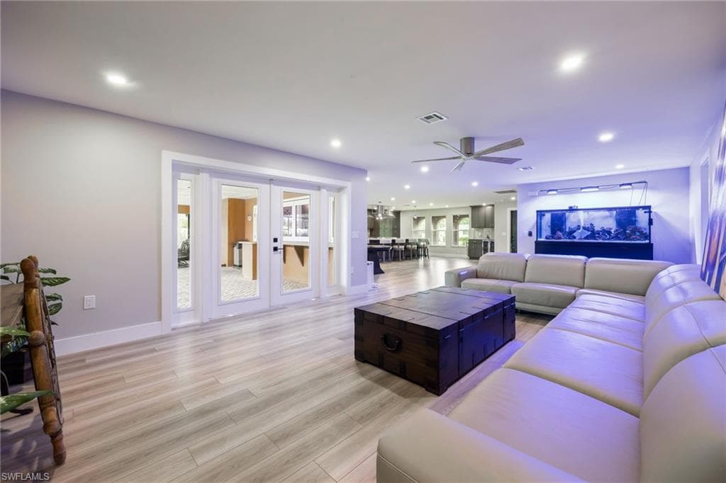 1860 Marina CIR, NORTH FORT MYERS FL 33903-14