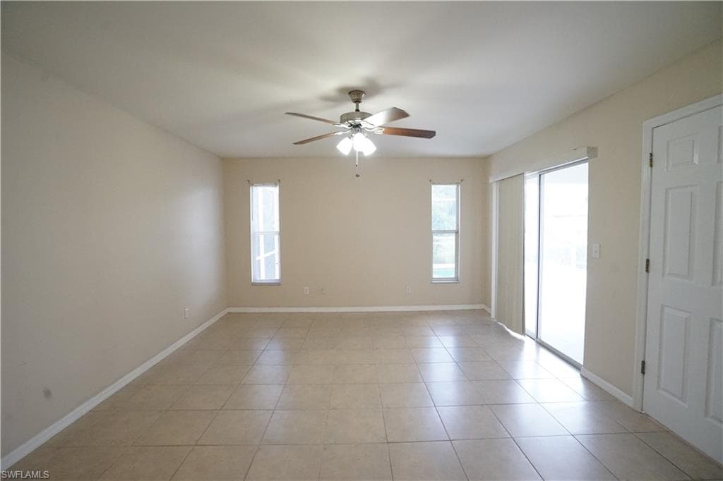 8397 Bahamas RD, FORT MYERS FL 33967-12