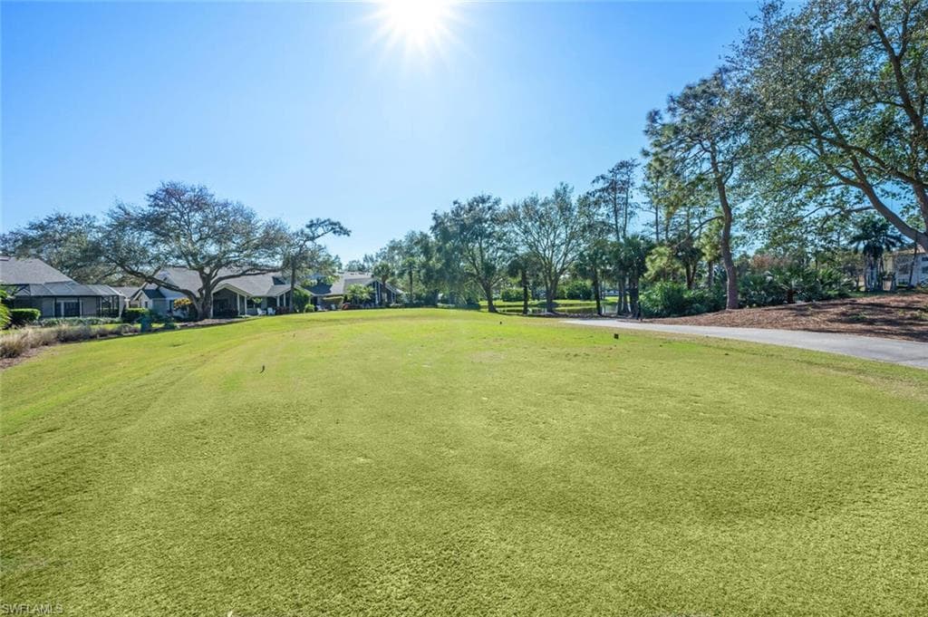 20 Water Oaks WAY # 10, NAPLES FL 34105-29