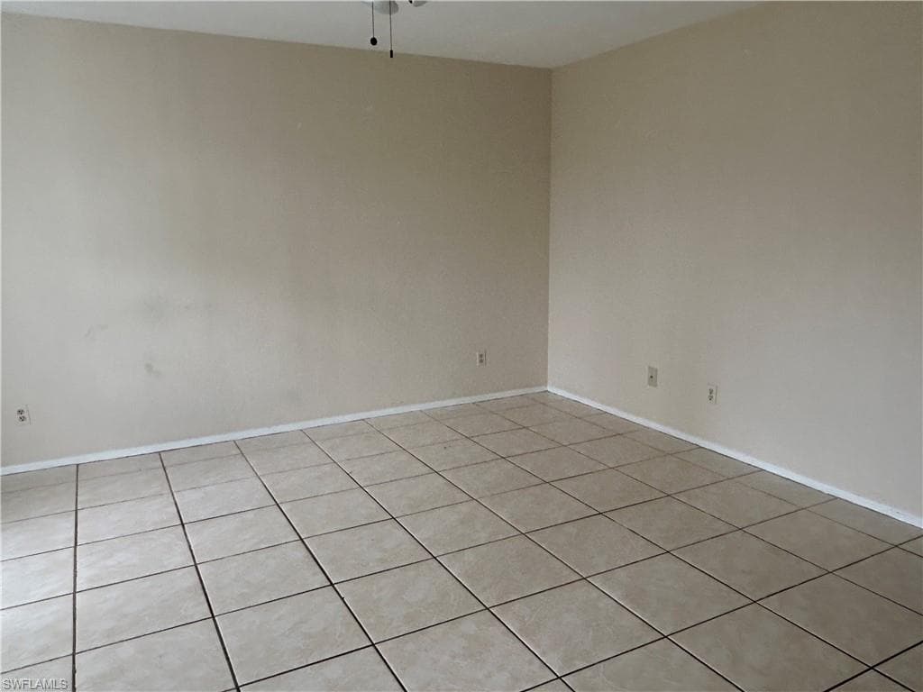 3300 Prince Edward Island CIR # 1, FORT MYERS FL 33907-6