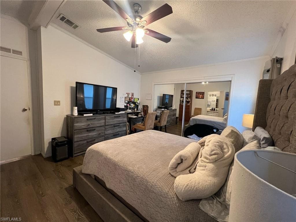 16 Derhenson DR-15