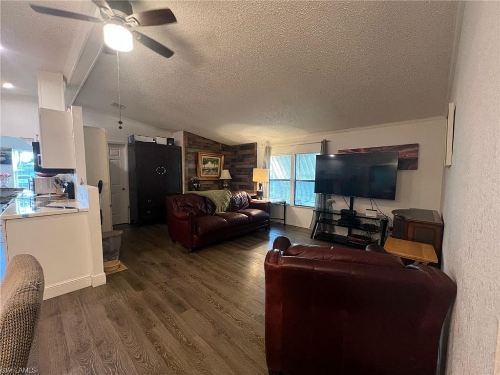 16 Derhenson DR-6