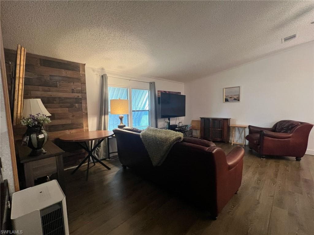 16 Derhenson DR-7