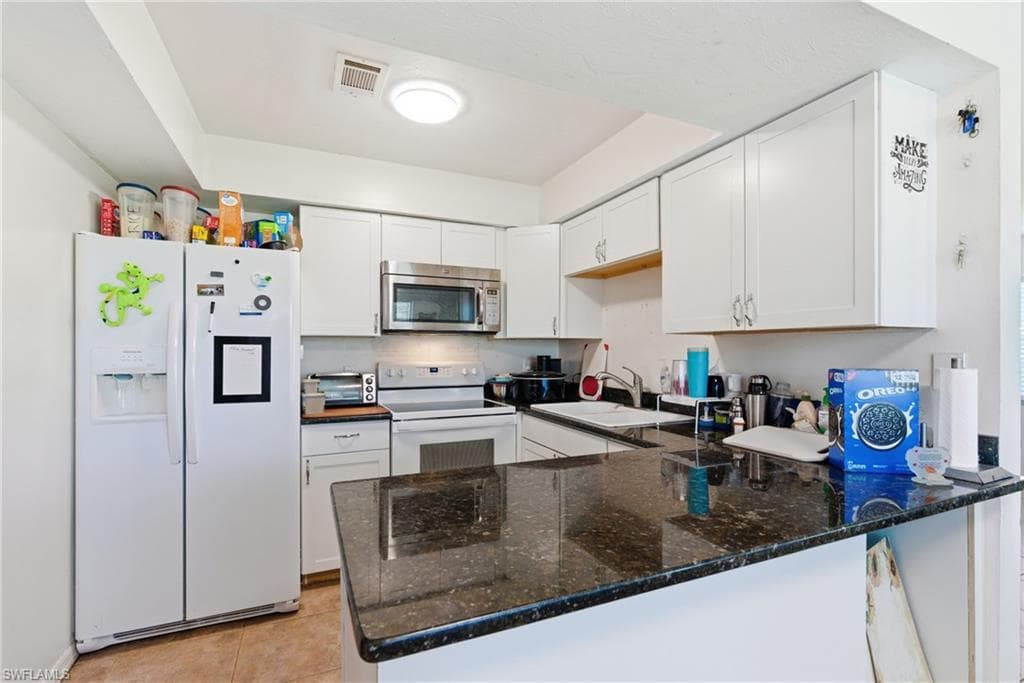 1000 S Alhambra CIR, NAPLES FL 34103-26