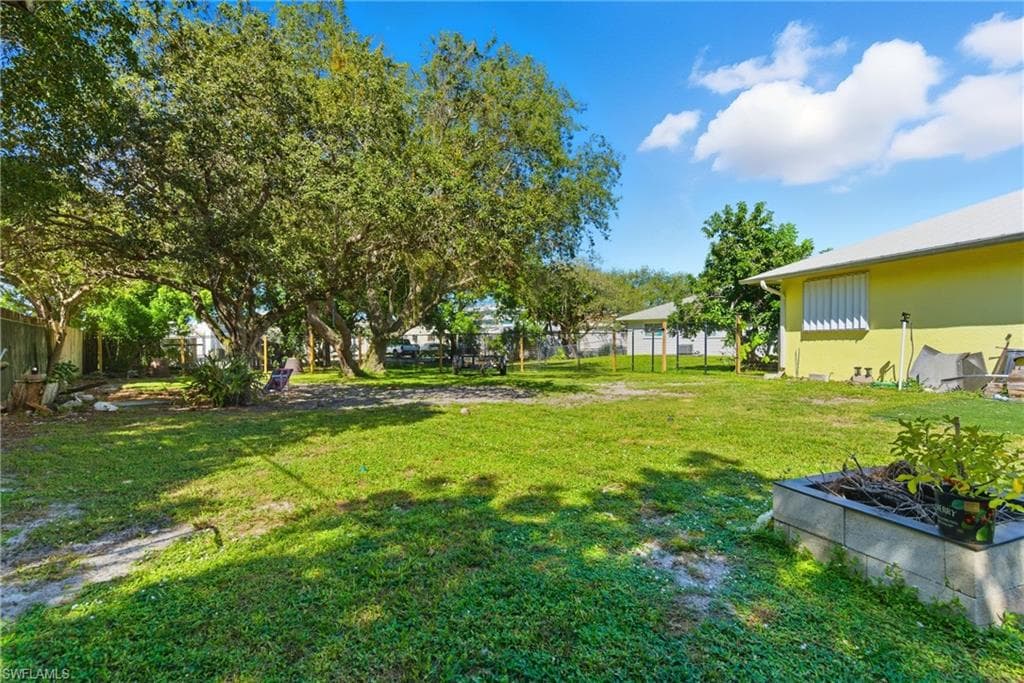 1000 S Alhambra CIR, NAPLES FL 34103-41