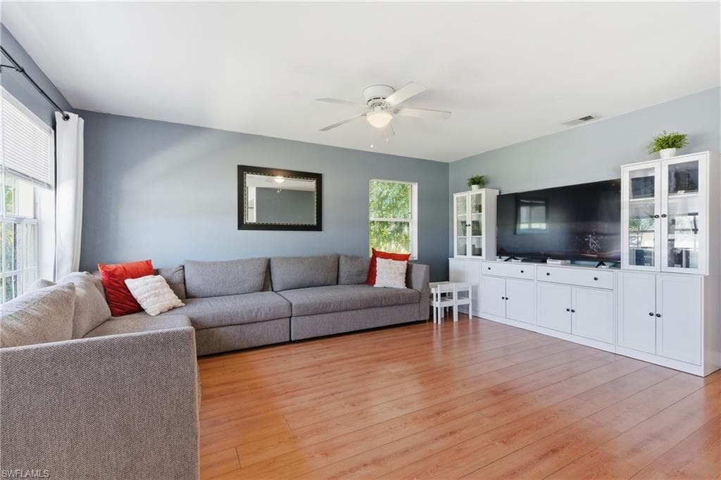 1000 S Alhambra CIR, NAPLES FL 34103-2