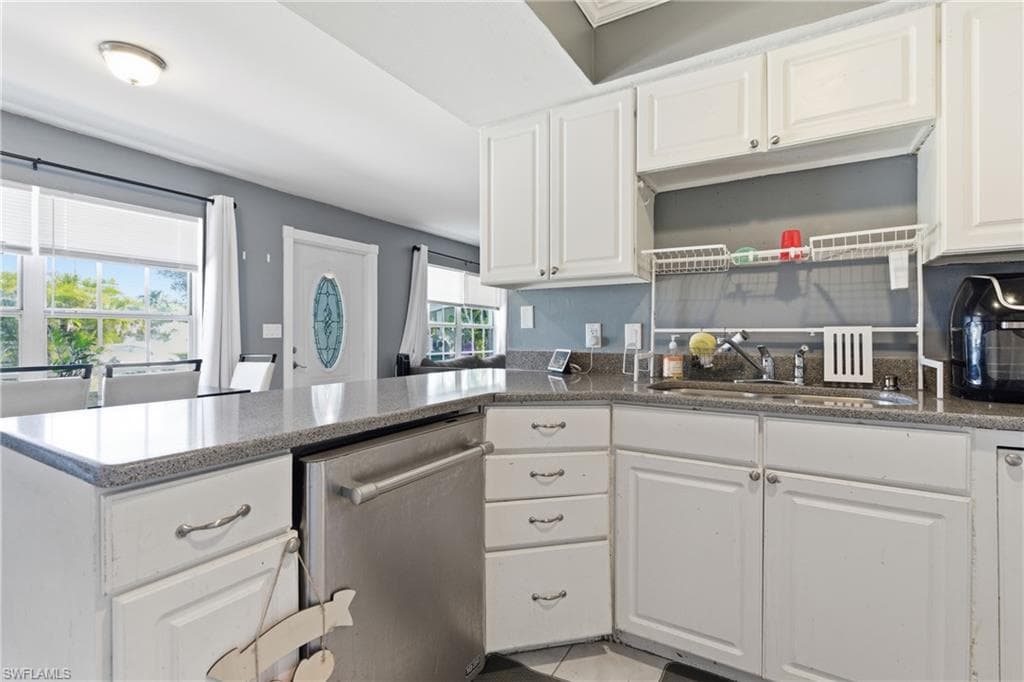 1000 S Alhambra CIR, NAPLES FL 34103-8