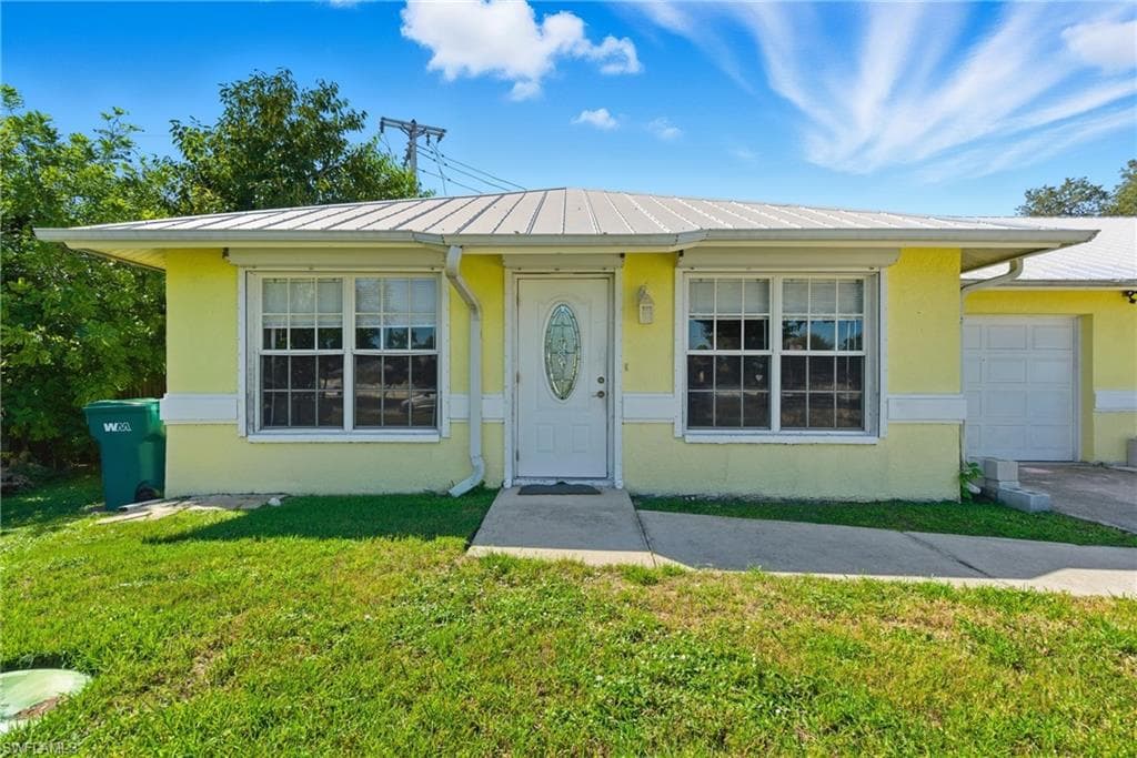 1000 S Alhambra CIR, NAPLES FL 34103-47