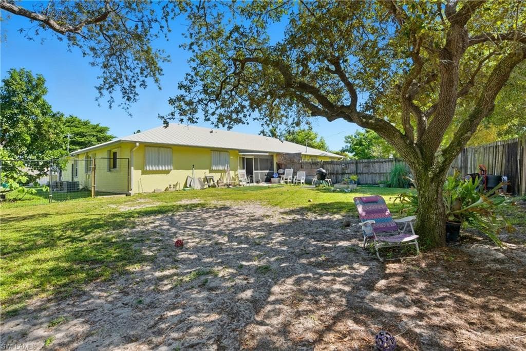 1000 S Alhambra CIR, NAPLES FL 34103-43