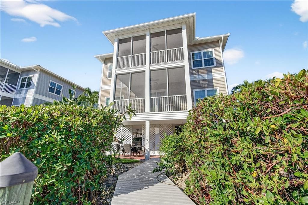 322 Angler DR 502-33