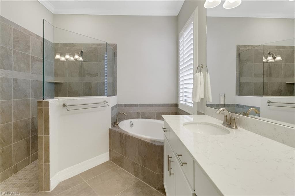 1878 Mustique ST, NAPLES FL 34120-26