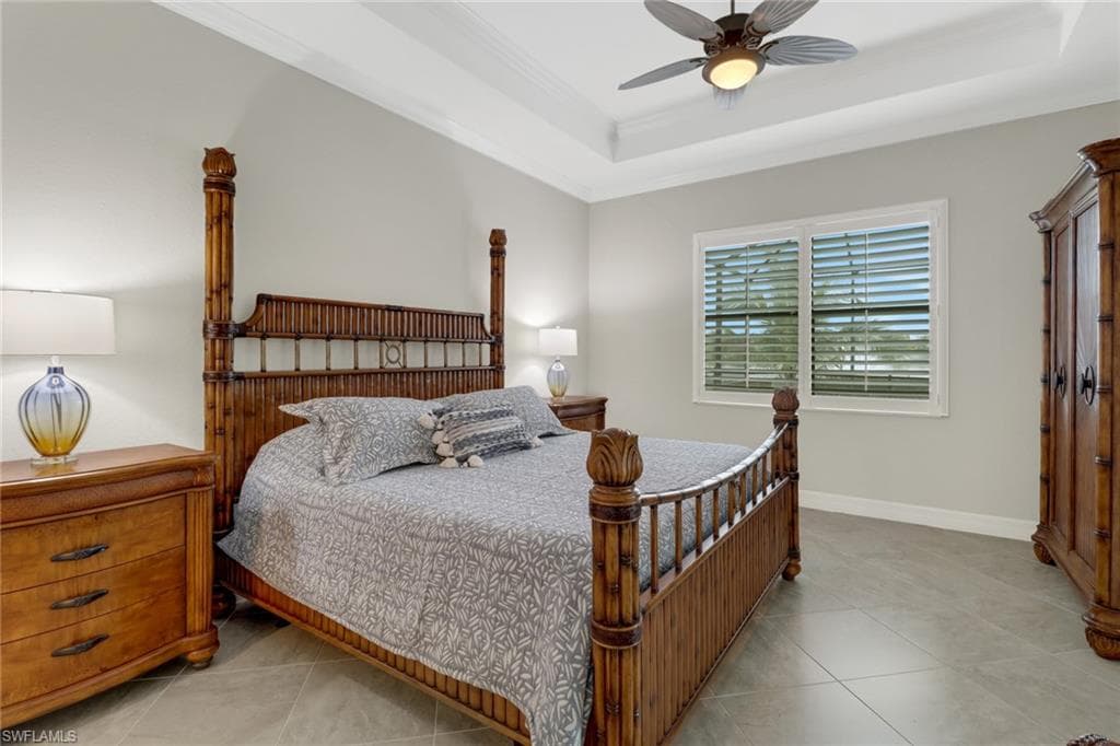1878 Mustique ST, NAPLES FL 34120-23
