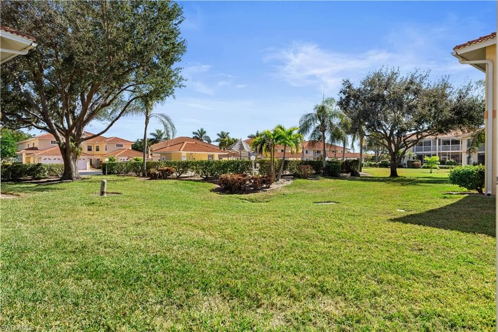 1758 Reuven CIR # 1503, NAPLES FL 34112-25