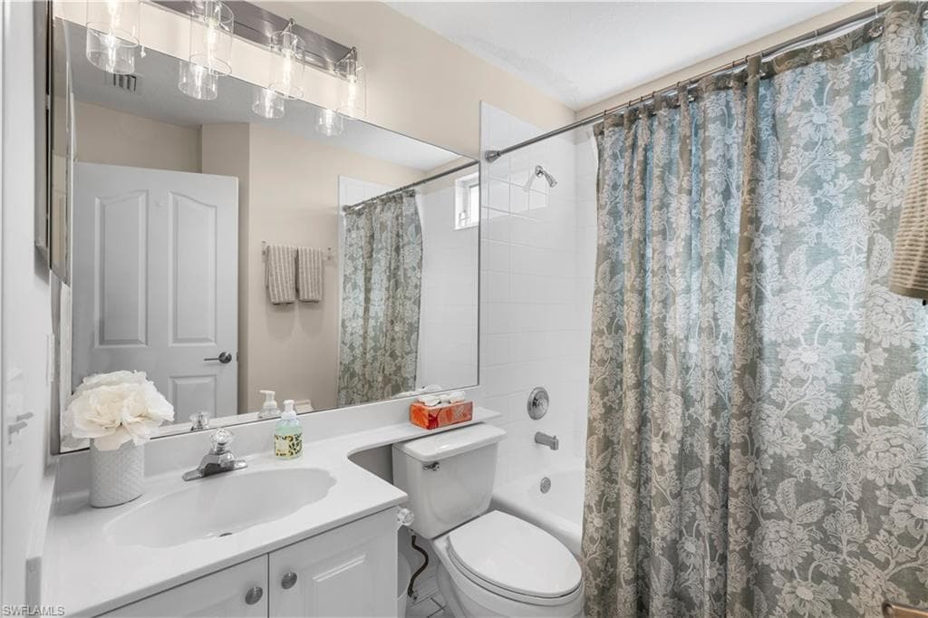 1758 Reuven CIR # 1503, NAPLES FL 34112-20